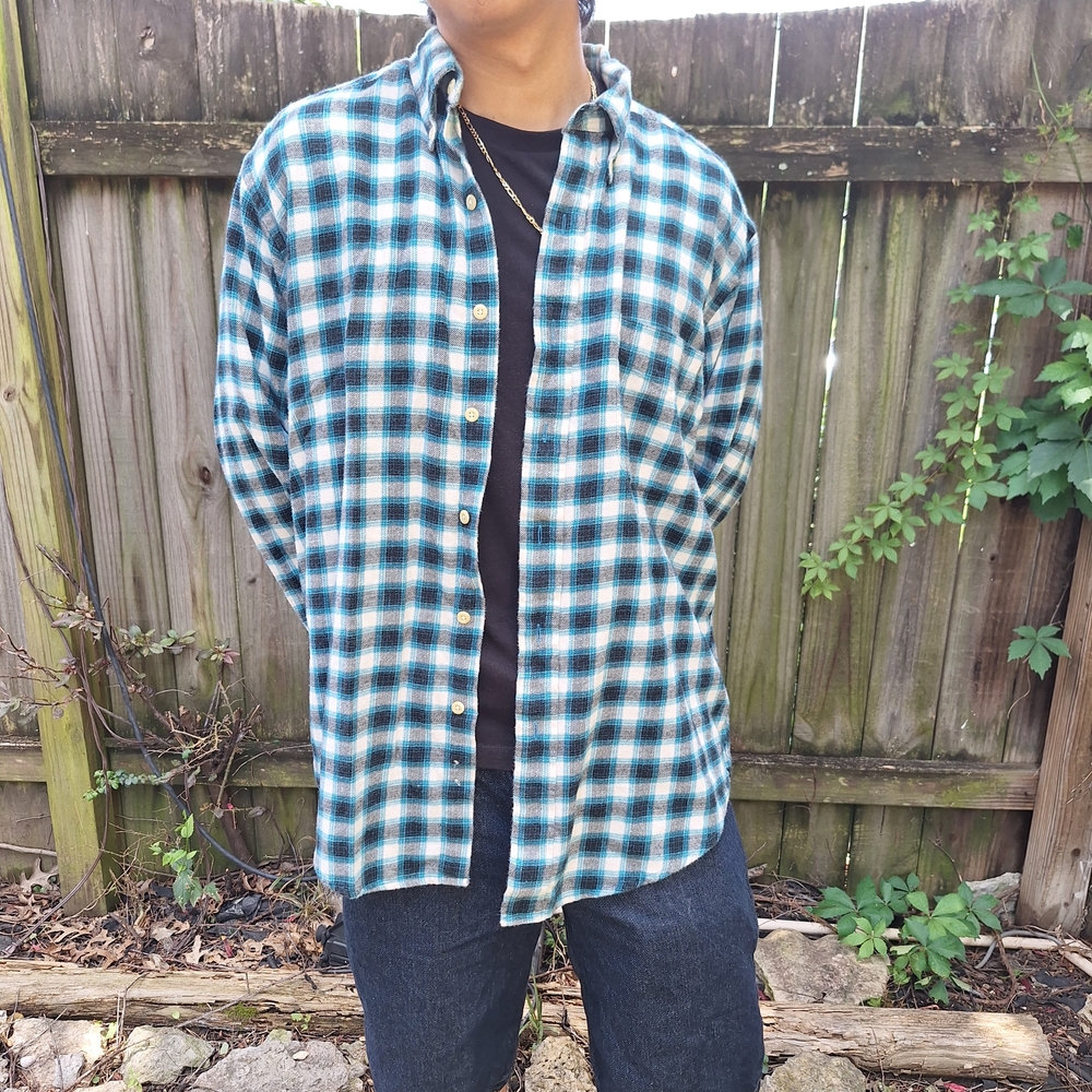 Casual Men's Black and White Plaid Shirt